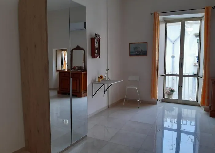 House Adrian * Neapel